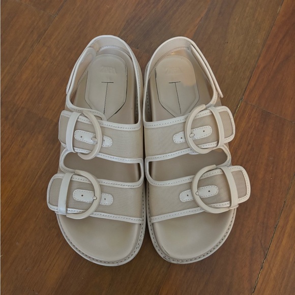 Zara Mesh Sandals - Picture 2 of 7